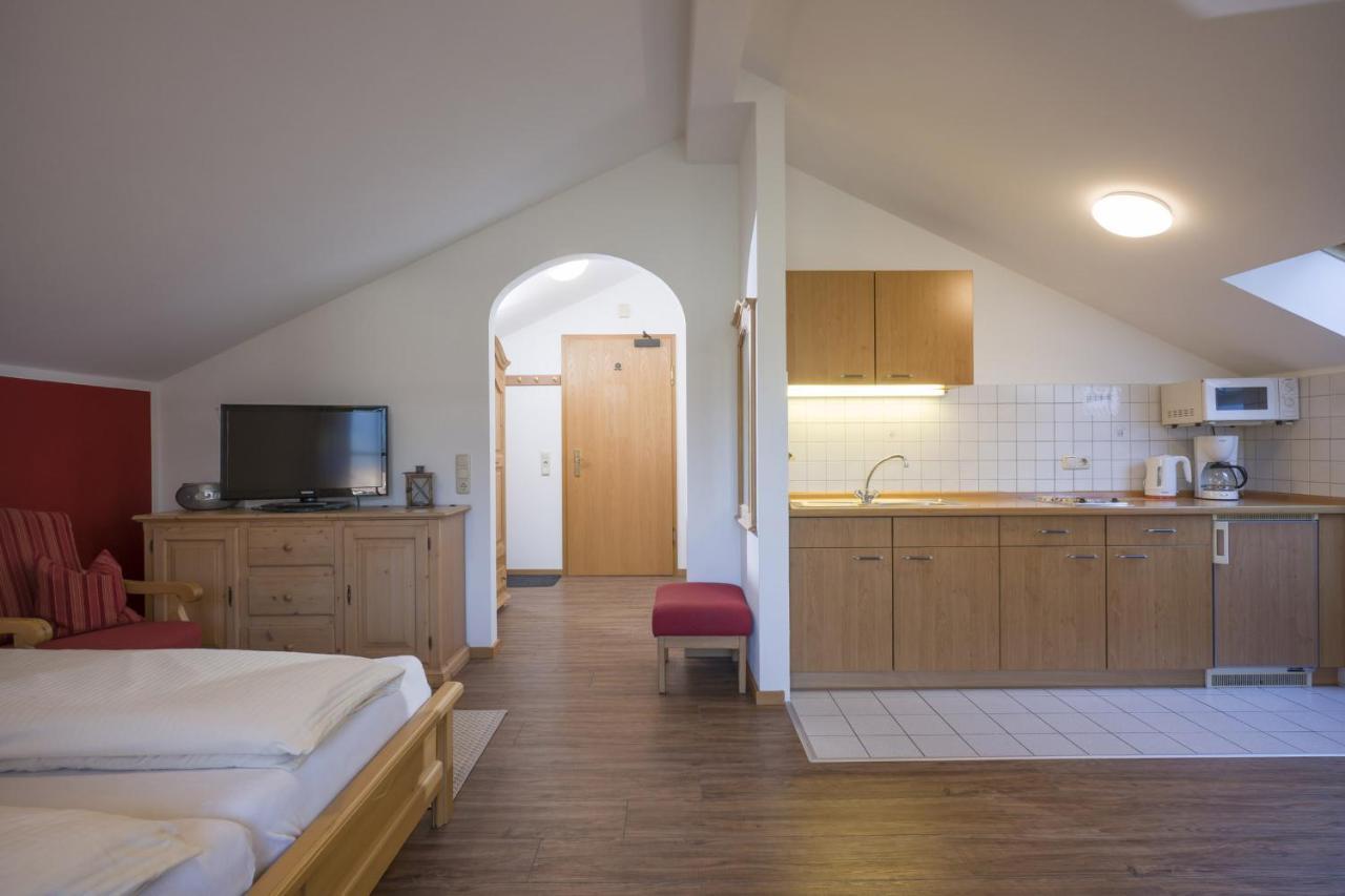 Wellness Ferienwohnung Schweinsteiger Mit Hallenbad Und Sauna Oberaudorf Exterior photo